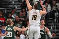 爱游戏app下载地址-雄鹿再胜篮网，继续保持不败纪录！的简单介绍