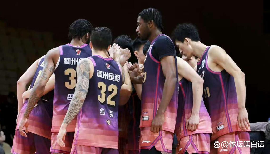 新疆男篮在浙江队击败对手，喜获胜利