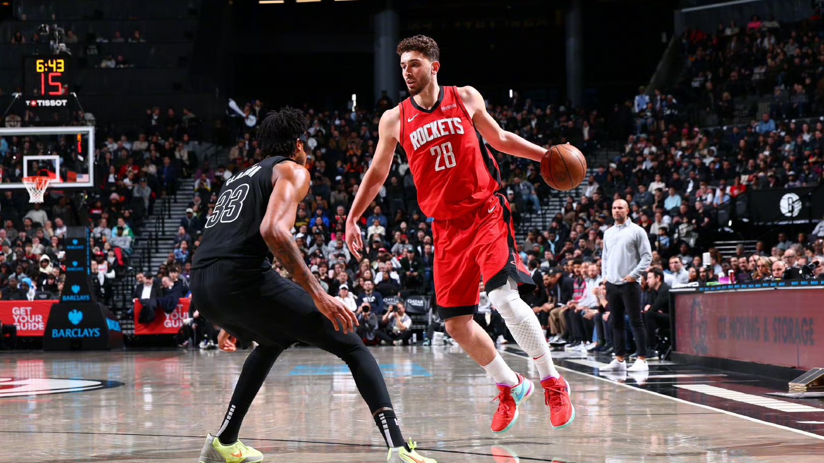 篮网逆转火箭，主场保持不败