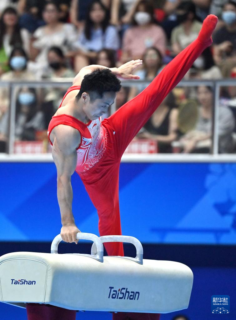 国际体育赛事，中国运动员勇夺冠军