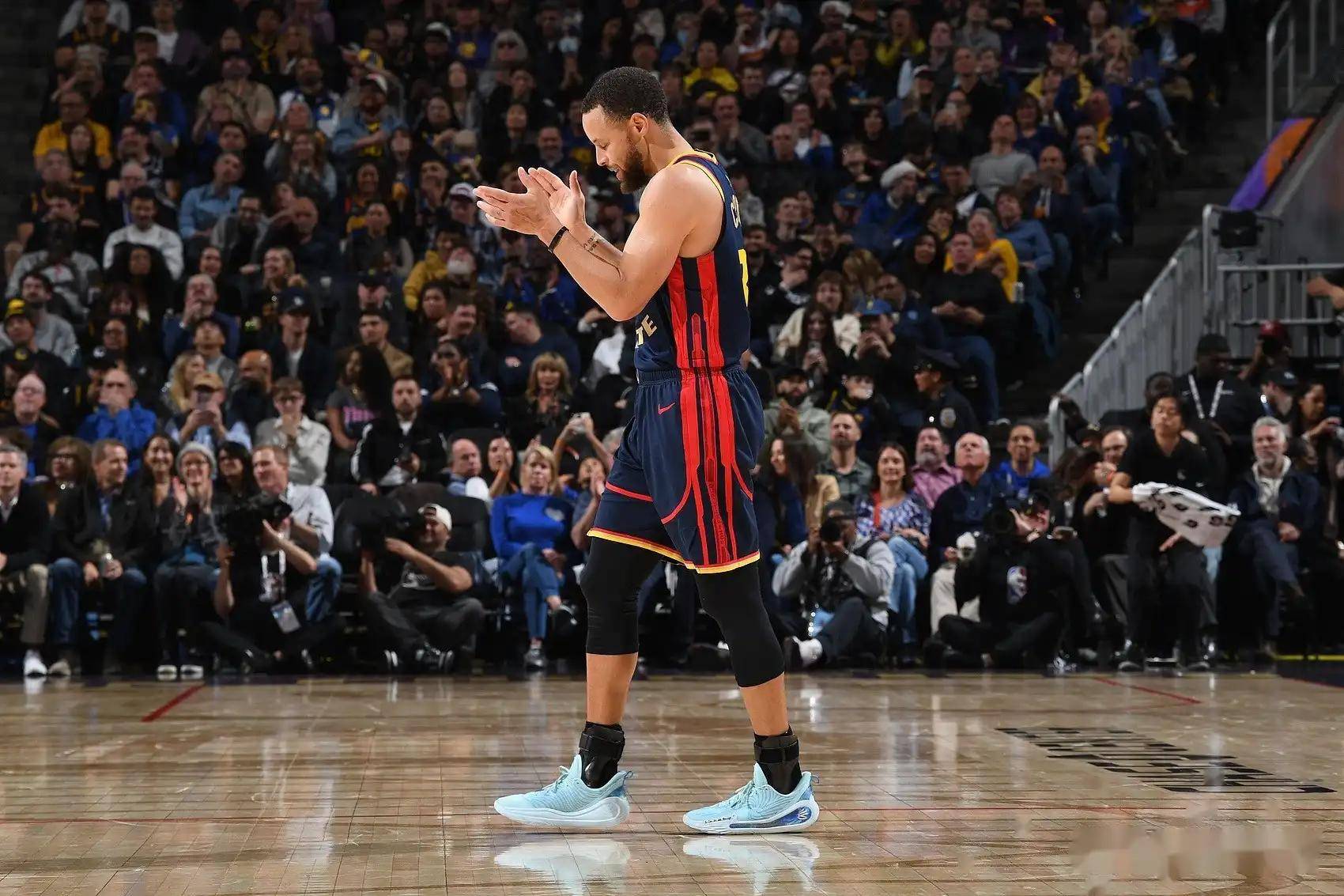 猛龙队遭遇连败噩耗,或导致球员转投巨无霸的简单介绍 猛龙队遭遇连败噩耗,或导致球员转投巨无霸的简单介绍