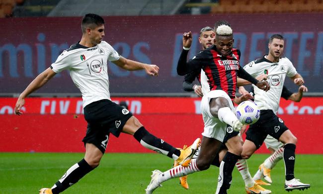 包含斯佩齐亚客场遭卡利亚里逆转,降级压力增大的词条 包含斯佩齐亚客场遭卡利亚里逆转,降级压力增大的词条